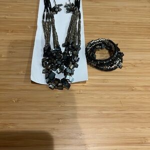 🖤 New Black Beaded Necklace, Earrings & Bracelet Set